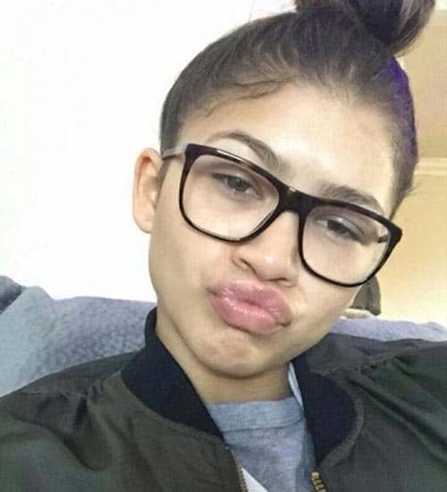 Zendaya without Makeup 12