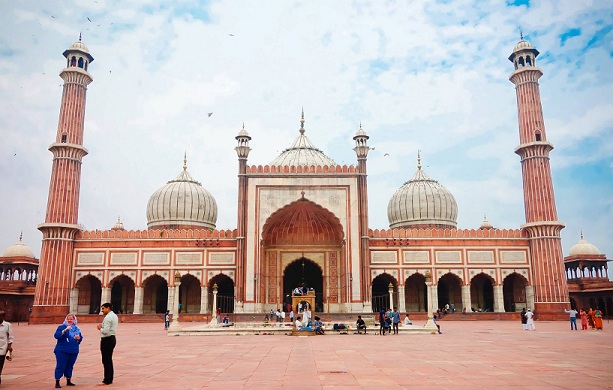 Tourist Places To Visit In Agra