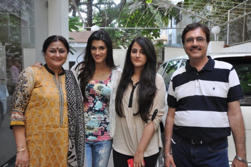 Kriti Sanon Without Makeup 4