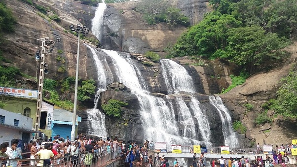 Waterfalls in Tamilnadu2