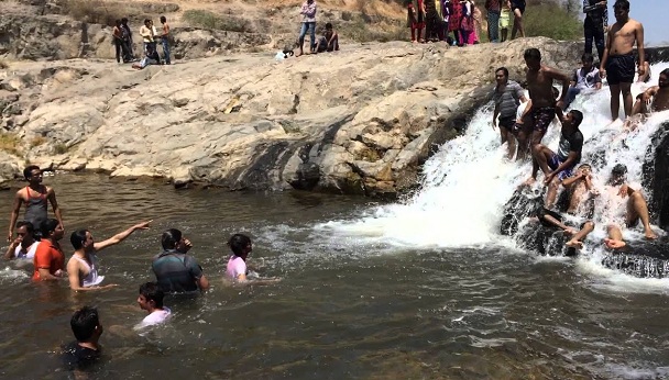 Waterfalls in Gujarat4