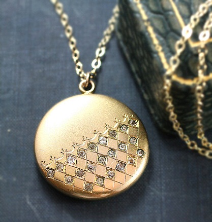 diamond-lockets-gold-diamond-locket