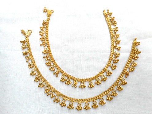 gold-anklets-designs-bell-designed-anklet-made-of-gold