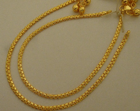 gold-anklets-designs-traditional-anklet