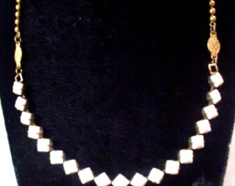 white-glass-diamond-chain-5