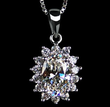 unique-diamond-pendant-chain-6