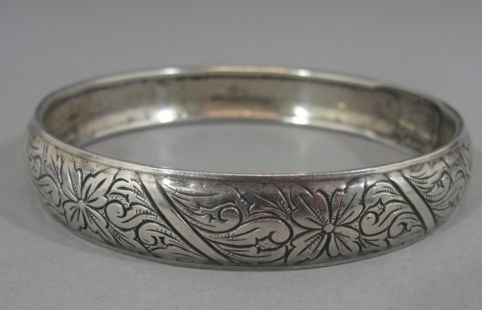 silver-bangle-designs-engraved-sterling-silver-bangle