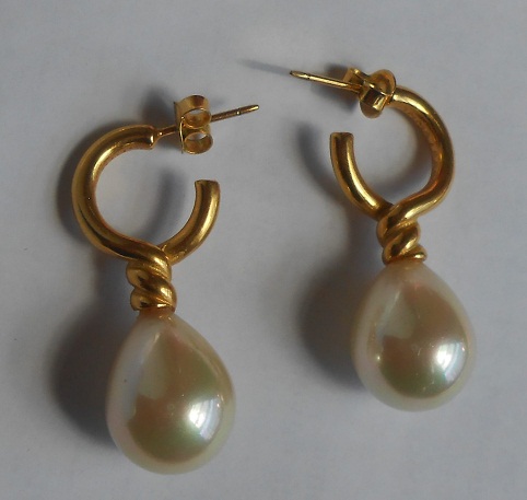 Pearl Gold Earrings Design in 2 gm