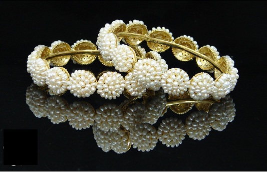 pearl-bangles-designs-1