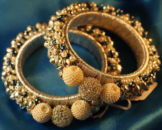 pearl-bangles-designs 3