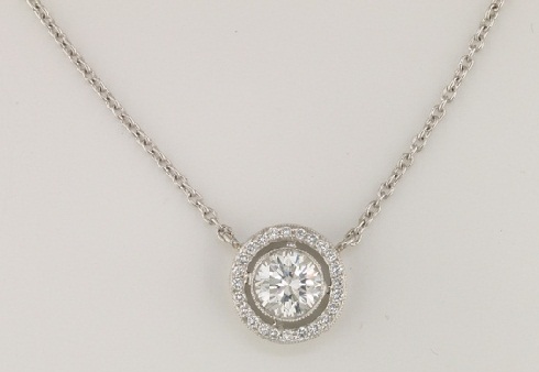 Round-Diamond-Bezel-Pendant