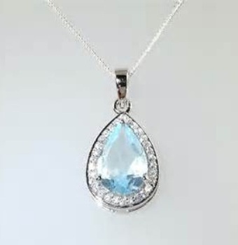 tear-drop-diamond-pendan