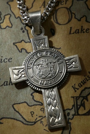 navy-cross-pendant