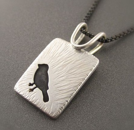 sparrow-inscribed-pendant