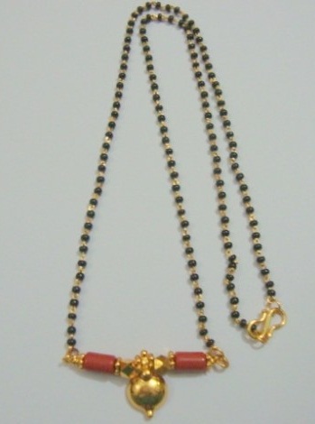 Single bottu coral mangalsutra