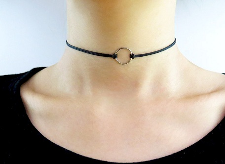 hoop-pendant-choker-11