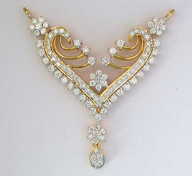 heart-shaped-gold-and-silver-diamond-pendant-1