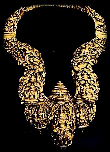 temple-jewellery-designs-nakshi-work-temple-chain