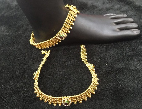 temple-jewellery-designs-temple-design-anklet