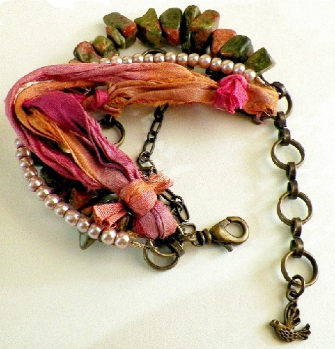 trendy-looking-handmade-bracelet9