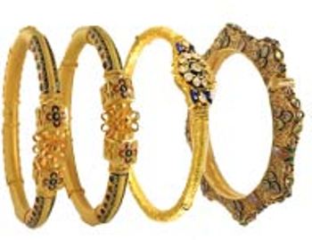 22 Karat Antique Bangles Set