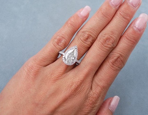 Pear Cut 2- carat Diamond Ring