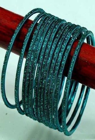 Simple Metal Green Bangles