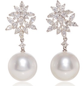 white-gold-earrings1