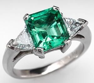 Platinum Square Shape Emerald Engagement Ring