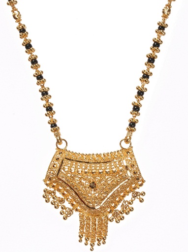 Gold locket with mangalsutra