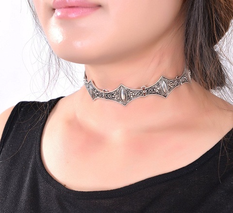 Vintage silver choker