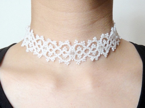 Bridal lace choker