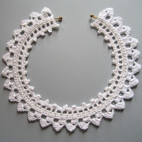 Crochet lace choker