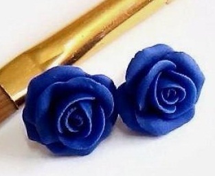 the-rose-blue-studs7