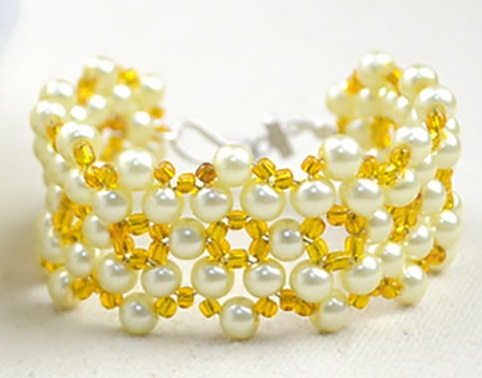 Sunshine yellow bead bracelet