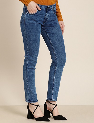 Straight Fit Mid Rise Jeans