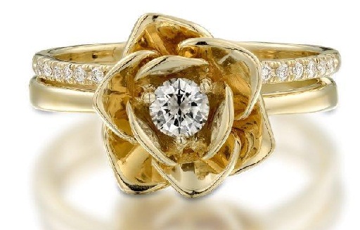 Golden Floral Design Wedding Rings