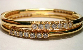 gold-bangles-studded-with-diamonds1