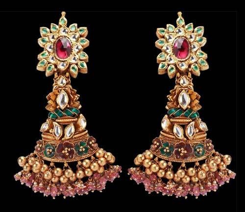 antique-designer-earrings