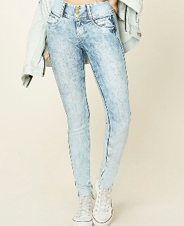 simple-light-blue-jeans1