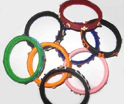 jute-jewellery-designs-jute-bangle-design